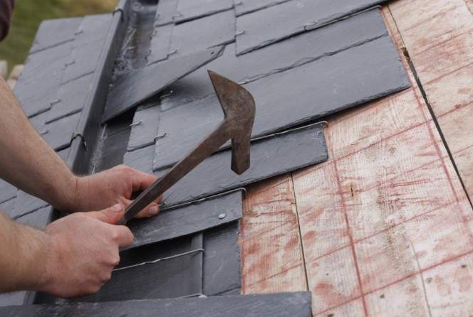 Rénovation de toiture, Les Junies